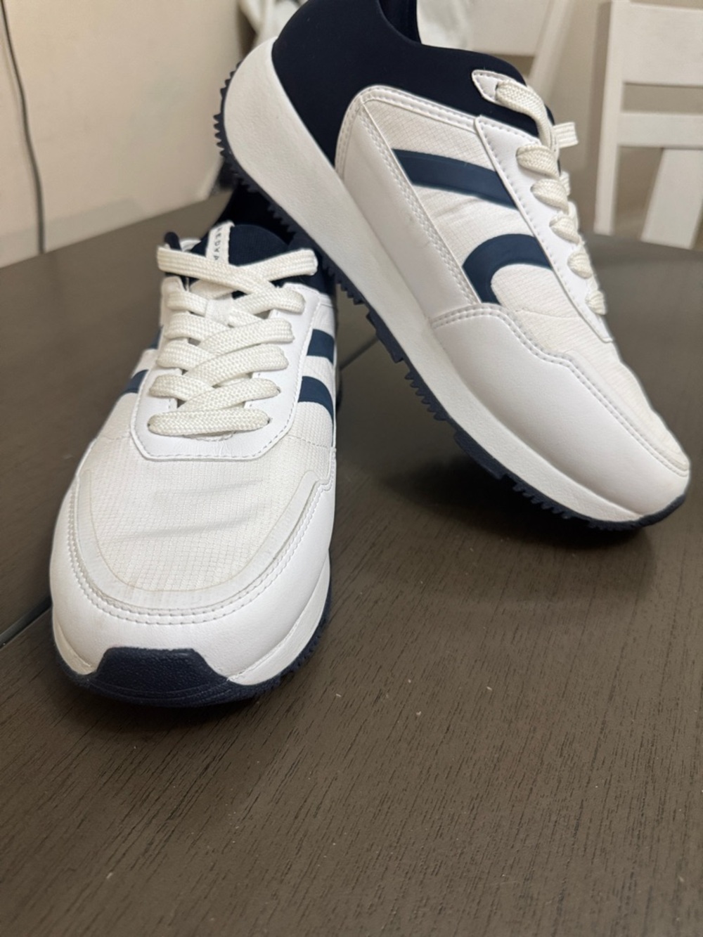 Men's White and Navy Casual Lace-Up Sneakers